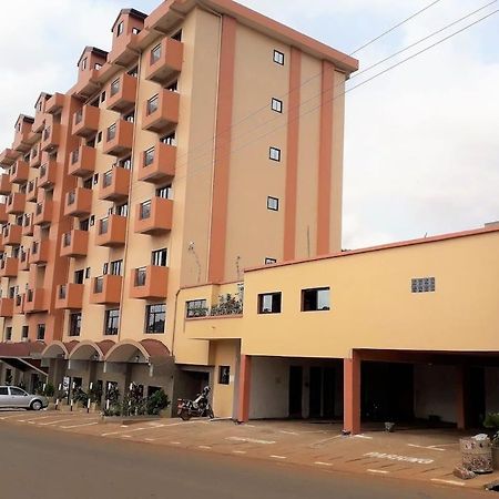 Hotel Jouvence International Yaounde Exterior photo